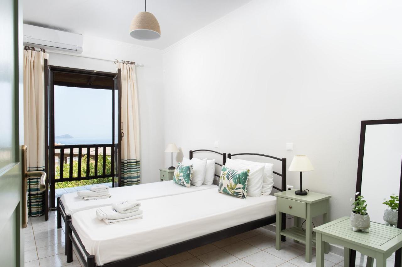 Monemvasia Green Apartments エクステリア 写真