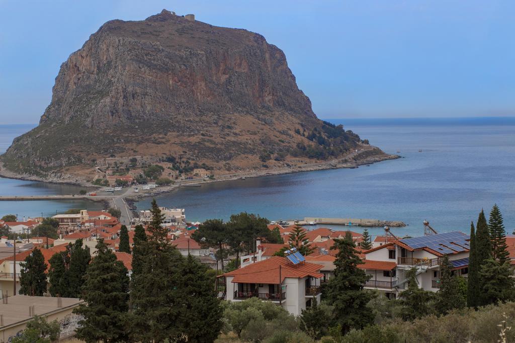 Monemvasia Green Apartments エクステリア 写真