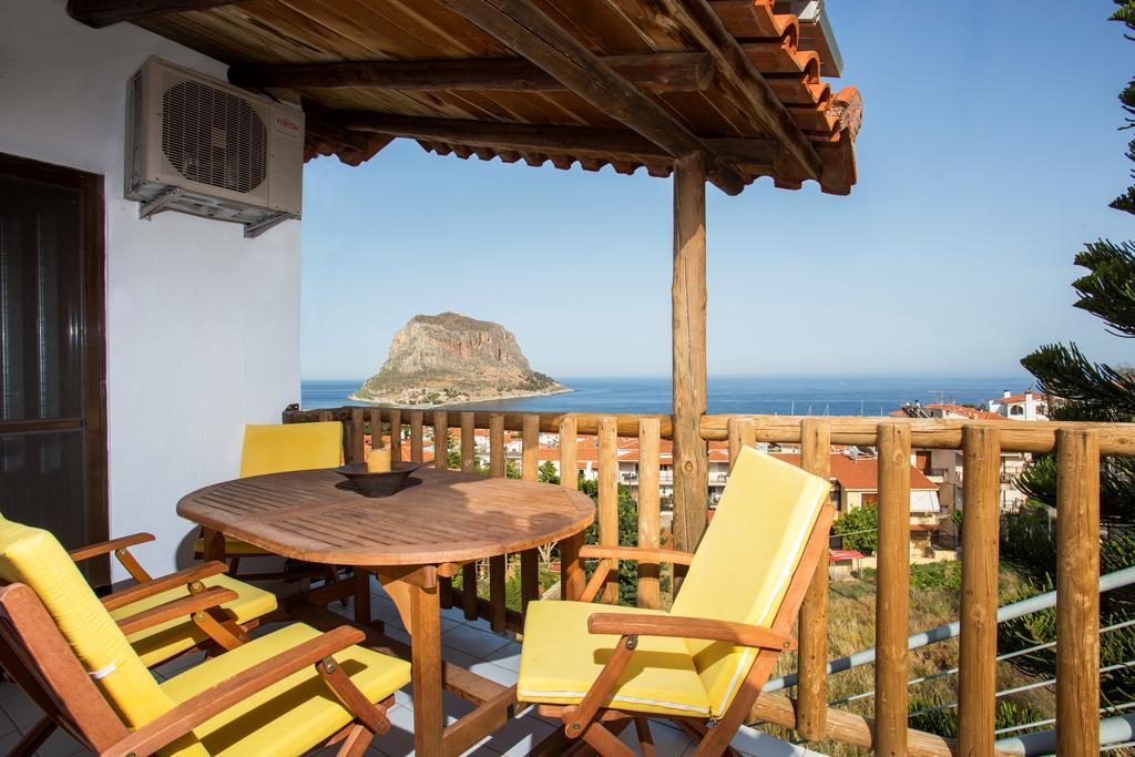 Monemvasia Green Apartments エクステリア 写真