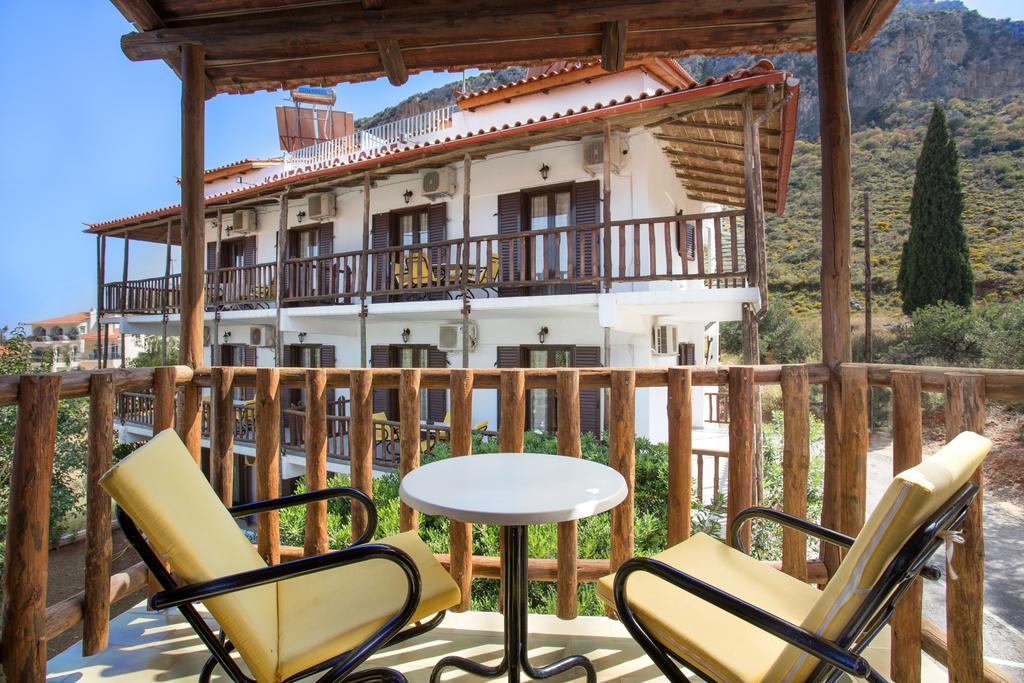 Monemvasia Green Apartments エクステリア 写真