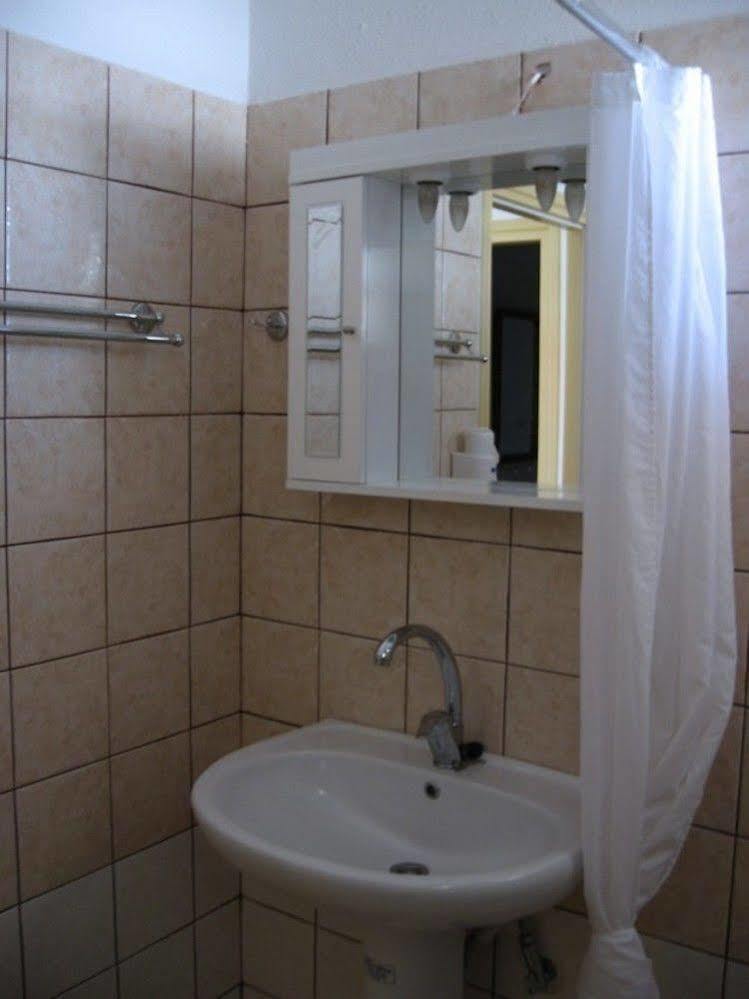 Monemvasia Green Apartments エクステリア 写真